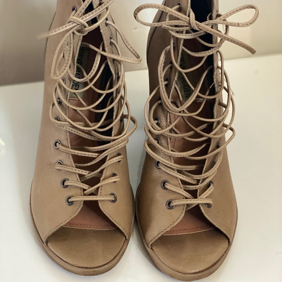 Steve Madden Tempting Lace-Up Bootie - Picture 7 of 9